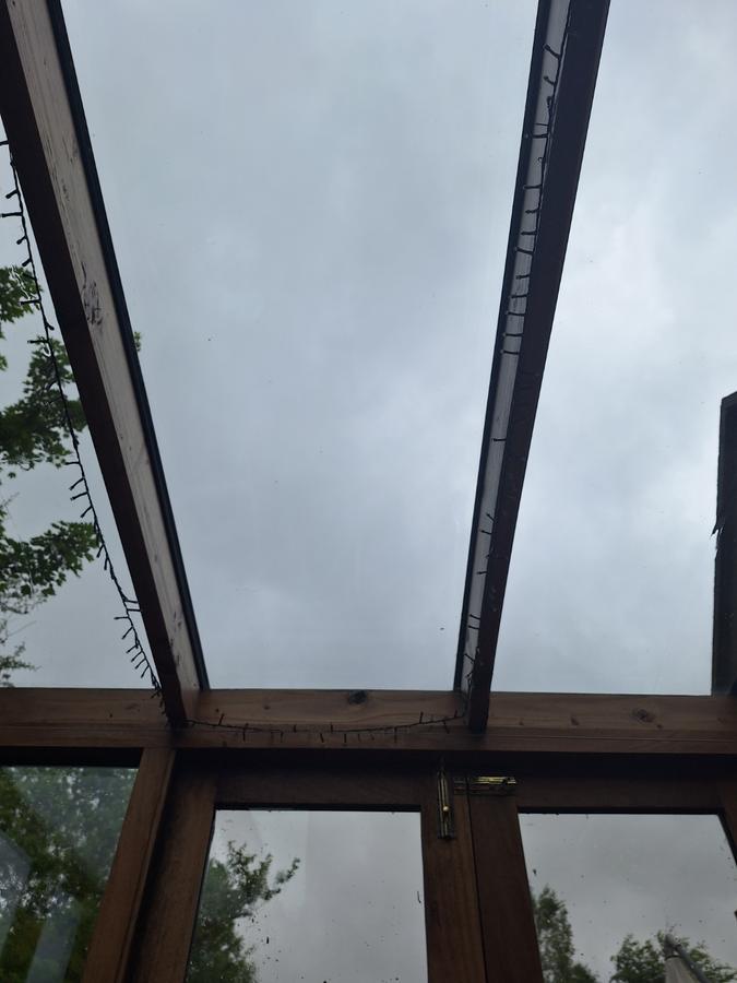 Conservatory roof after cleaning, crystal clear glass
